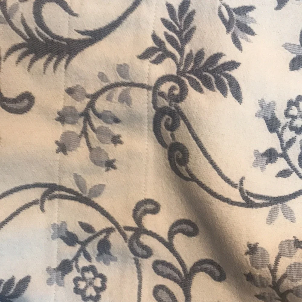 Valance/Curtain Bundle of 4 Blue and White Floral Scroll Valances/Toppers